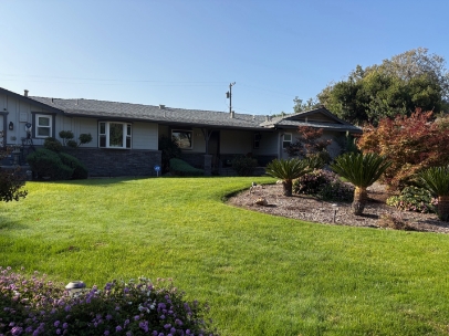 141 West Twain Avenue